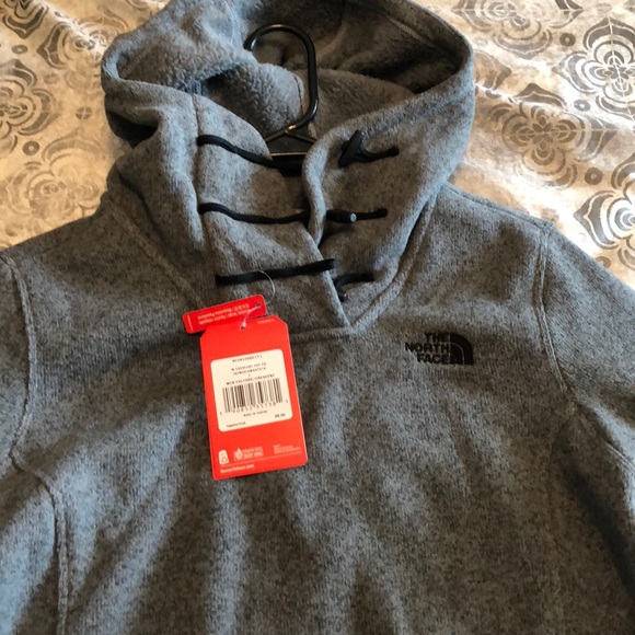The North Face Tops - 🚫SOLD🚫 North Face Toggle Hoodie Size L